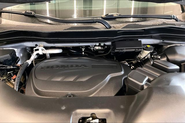 Thumbnail: 2019 Honda Pilot - 9
