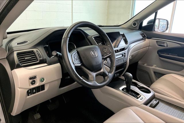 Thumbnail: 2019 Honda Pilot - 2