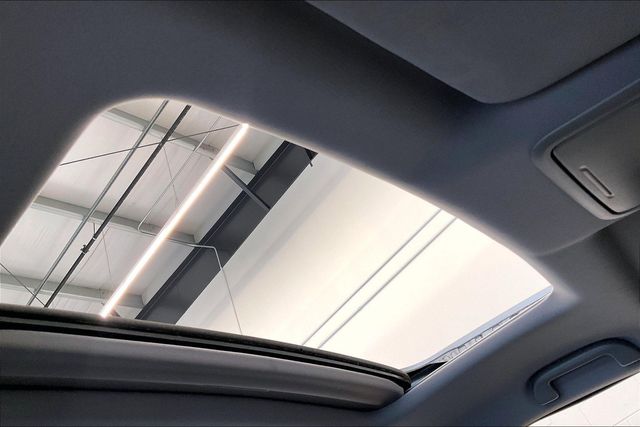 Thumbnail: 2019 Honda Pilot - 33