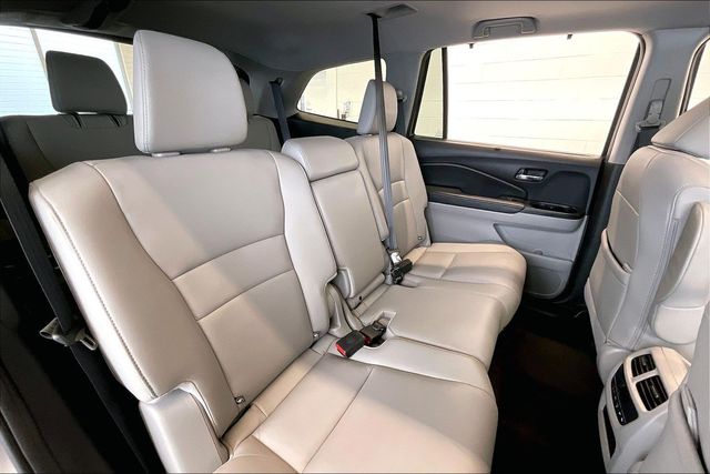Thumbnail: 2019 Honda Pilot - 25