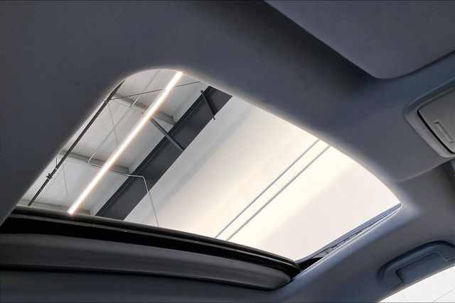 Thumbnail: 2018 Honda Pilot - 33