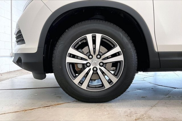 Thumbnail: 2018 Honda Pilot - 8