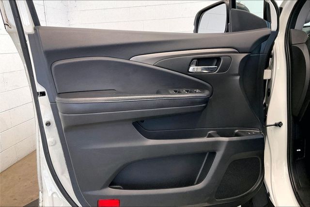 Thumbnail: 2018 Honda Pilot - 29