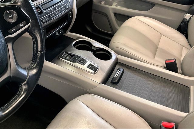 Thumbnail: 2021 Honda Pilot - 16