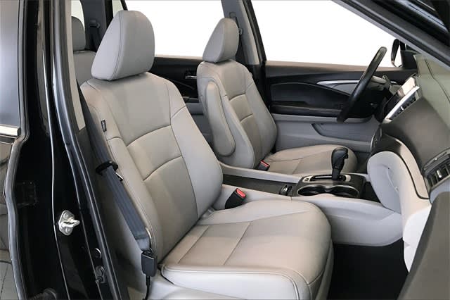 Thumbnail: 2018 Honda Pilot - 10