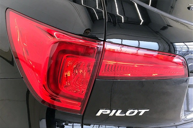 Thumbnail: 2018 Honda Pilot - 29