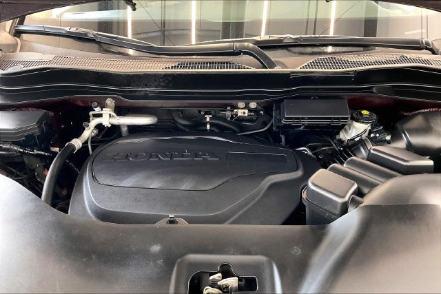 Thumbnail: 2017 Honda Pilot - 9