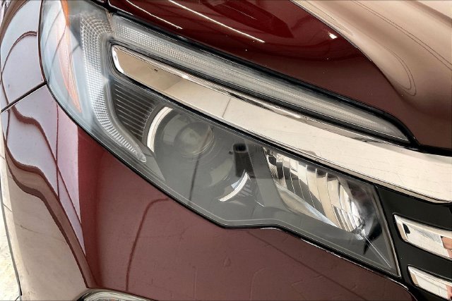 Thumbnail: 2017 Honda Pilot - 31