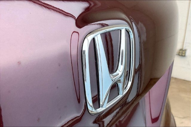 Thumbnail: 2017 Honda Pilot - 7