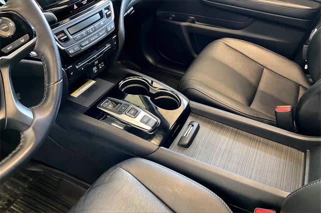 2022 Honda Pilot Touring 16