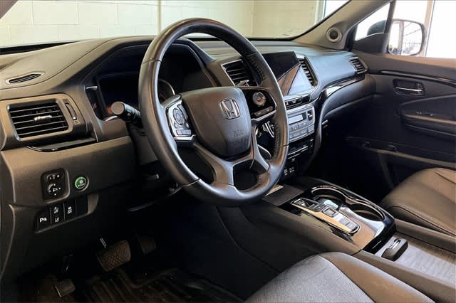 2022 Honda Pilot Touring 2
