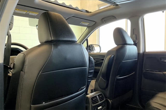 2022 Honda Pilot Touring 13