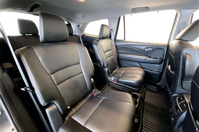 2022 Honda Pilot Touring 25