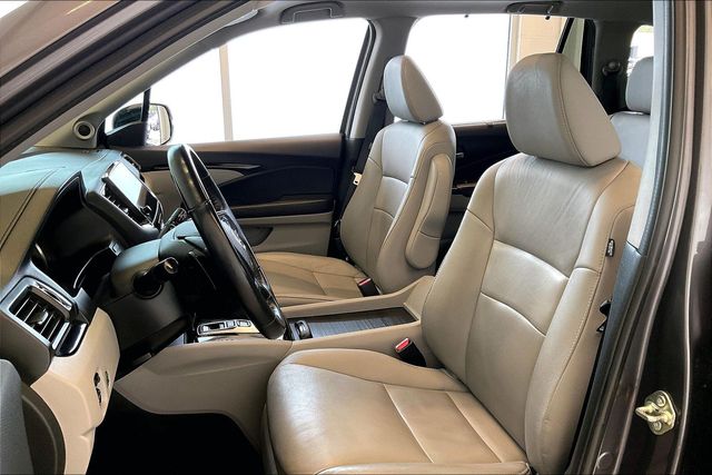 Thumbnail: 2020 Honda Pilot - 11