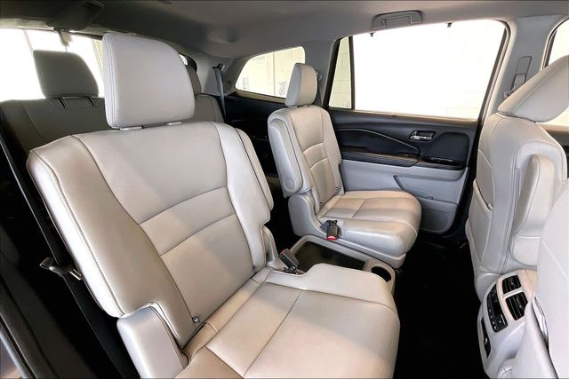 Thumbnail: 2020 Honda Pilot - 25