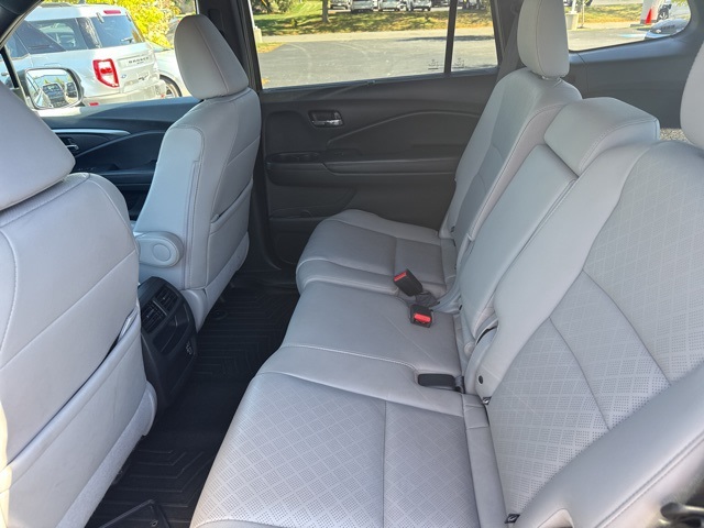 Thumbnail: 2019 Honda Passport - 9