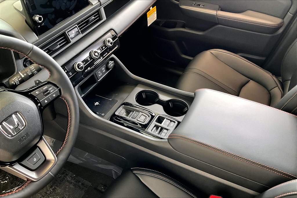 Thumbnail: 2025 Honda Pilot - 20