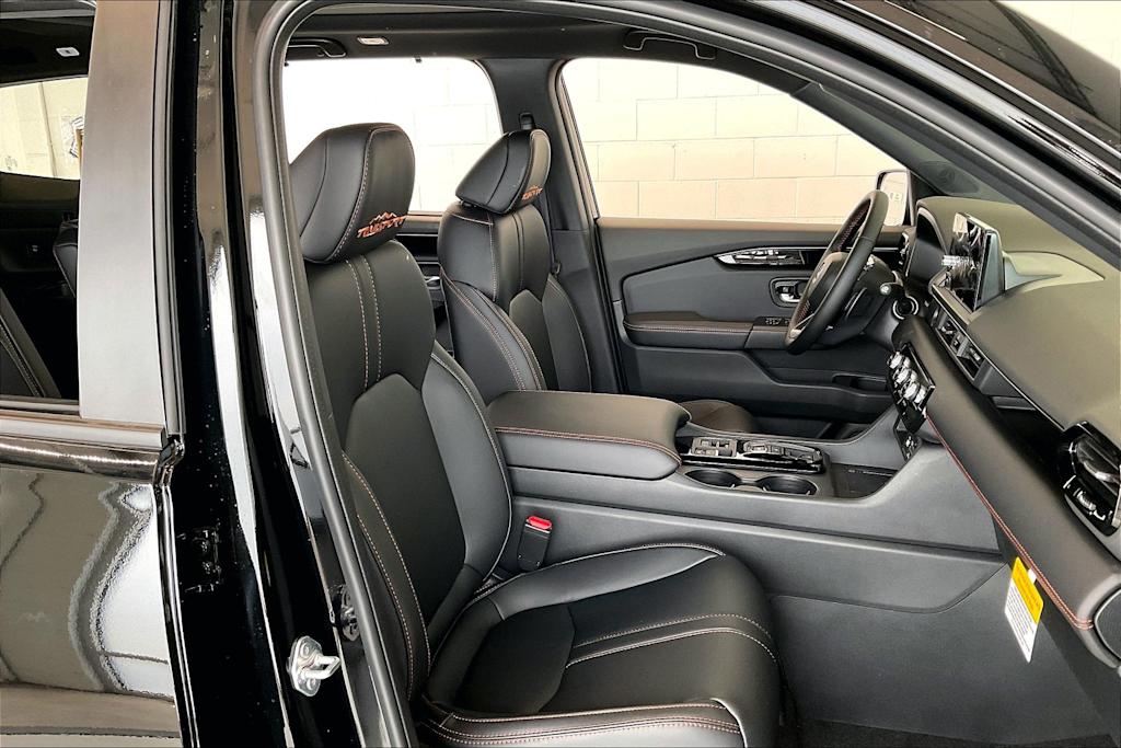 Thumbnail: 2025 Honda Pilot - 12