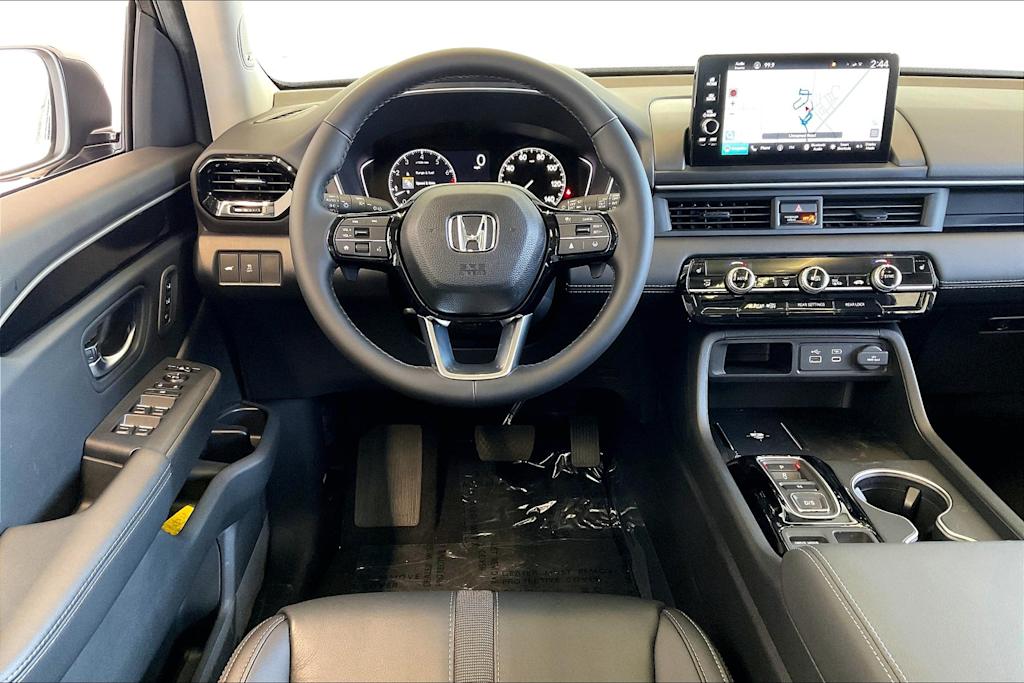 Thumbnail: 2025 Honda Pilot - 14