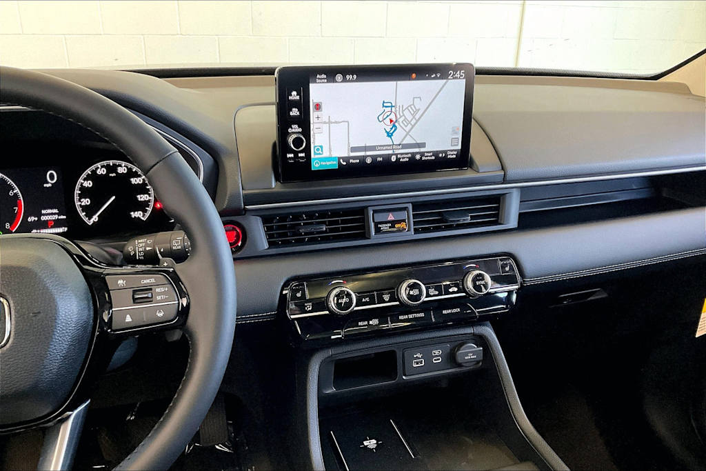 Thumbnail: 2025 Honda Pilot - 15