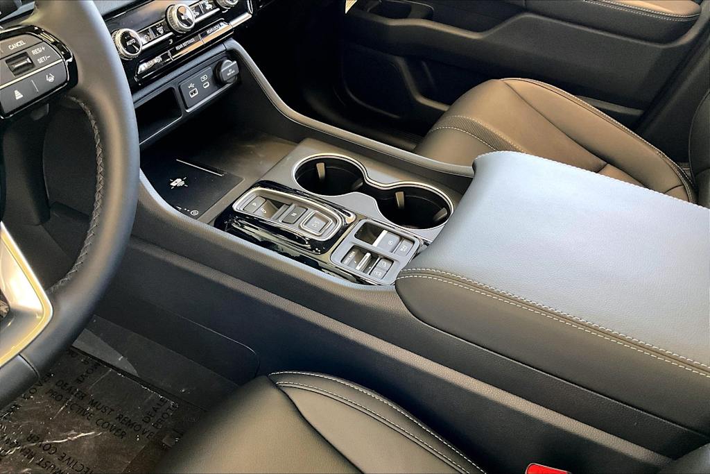 Thumbnail: 2025 Honda Pilot - 16