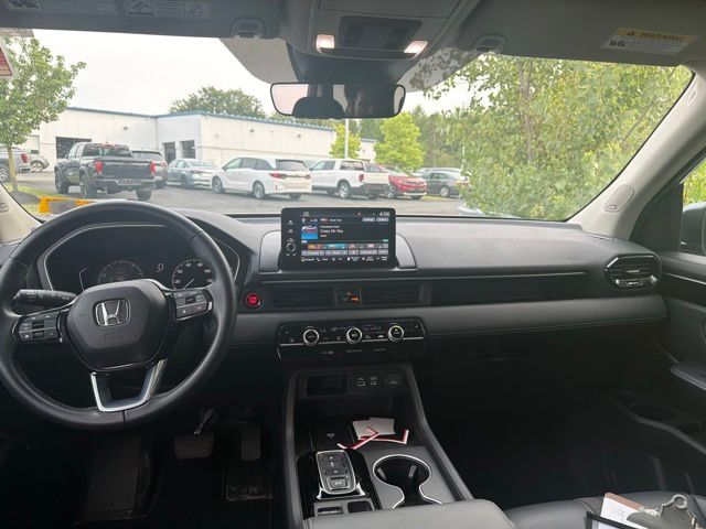 Thumbnail: 2025 Honda Pilot - 2