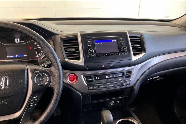 Thumbnail: 2019 Honda Ridgeline - 15