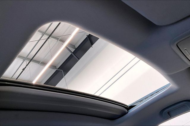 Thumbnail: 2019 Honda Ridgeline - 33