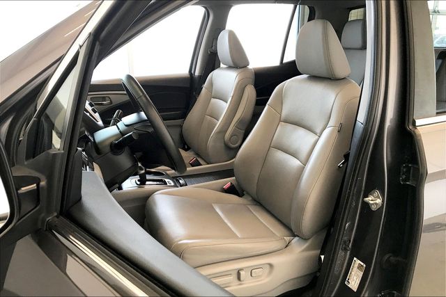 Thumbnail: 2019 Honda Ridgeline - 11