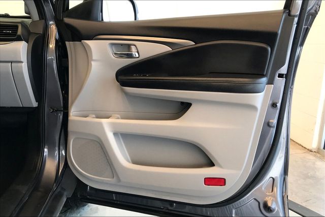 Thumbnail: 2019 Honda Ridgeline - 27