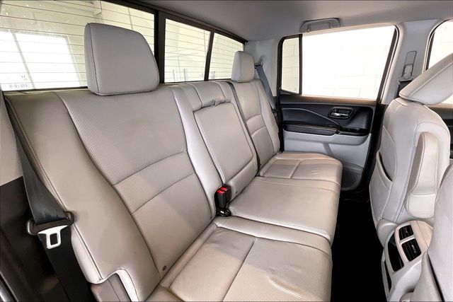 Thumbnail: 2019 Honda Ridgeline - 26