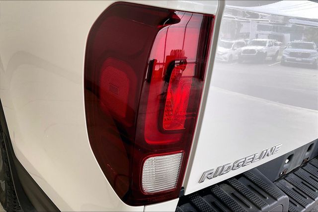 Thumbnail: 2023 Honda Ridgeline - 32