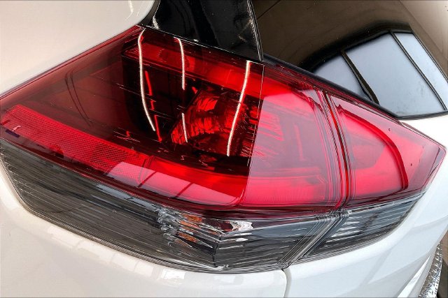 Thumbnail: 2019 Nissan Rogue - 32