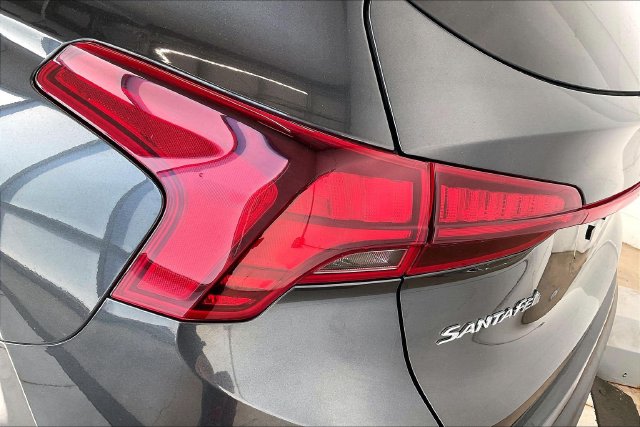 Thumbnail: 2022 Hyundai Santa Fe - 32