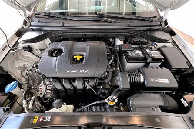 2017 Hyundai Elantra Limited Edition 9