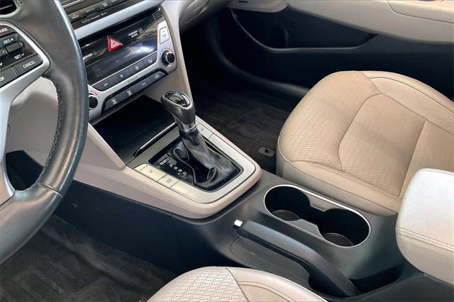 2017 Hyundai Elantra Limited Edition 16