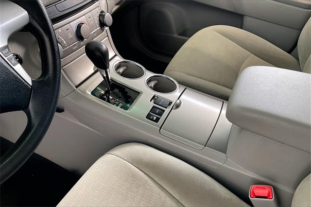 Thumbnail: 2012 Toyota Highlander - 16