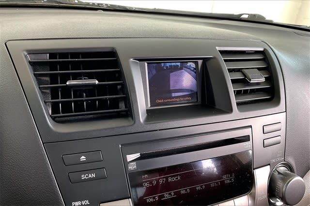 Thumbnail: 2012 Toyota Highlander - 28