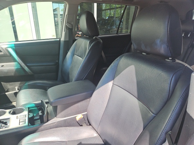 Thumbnail: 2013 Toyota Highlander - 7