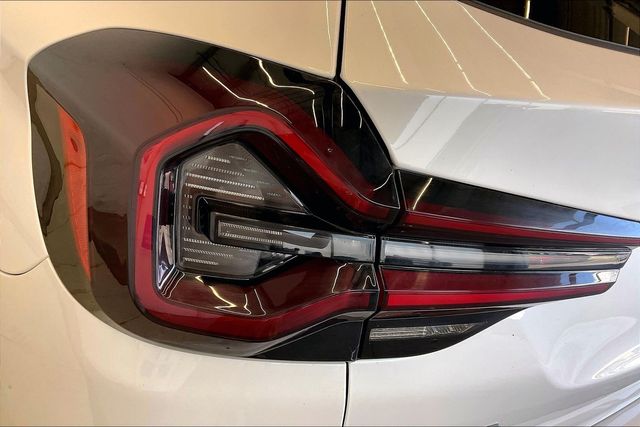 Thumbnail: 2022 BMW X3 - 32