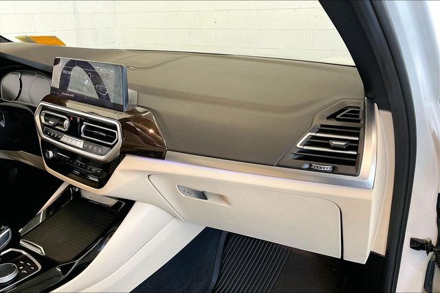 Thumbnail: 2022 BMW X3 - 24