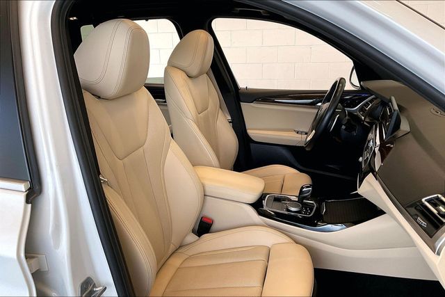 Thumbnail: 2022 BMW X3 - 21