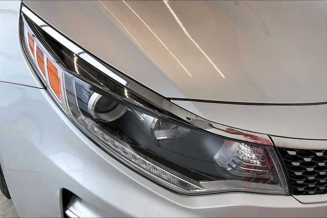 Thumbnail: 2018 Kia Optima - 31