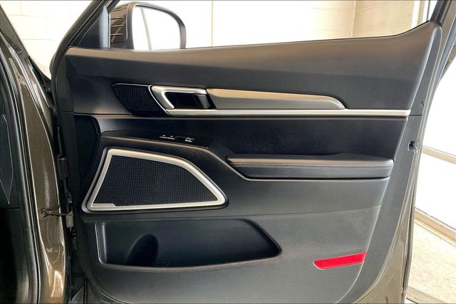 Thumbnail: 2020 Kia Telluride - 30