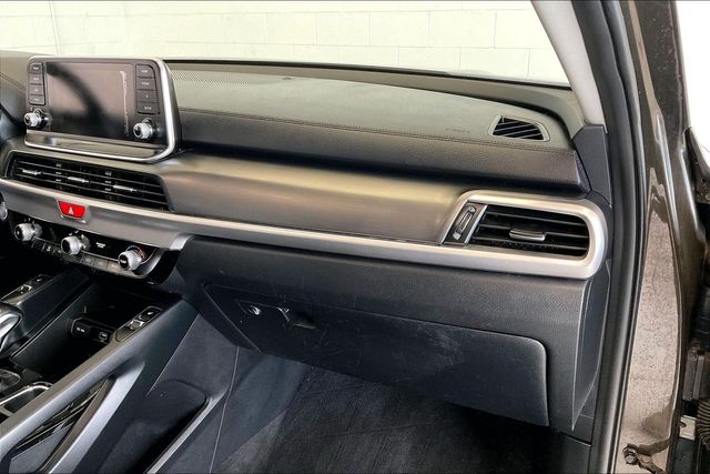 Thumbnail: 2020 Kia Telluride - 24