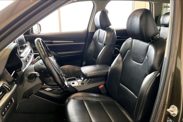 Thumbnail: 2020 Kia Telluride - 11