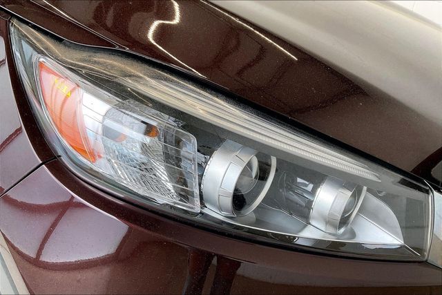 Thumbnail: 2016 Kia Sorento - 31