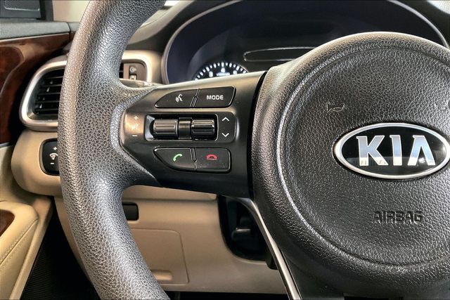 Thumbnail: 2016 Kia Sorento - 26