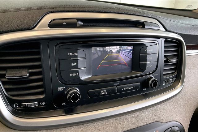 Thumbnail: 2016 Kia Sorento - 28