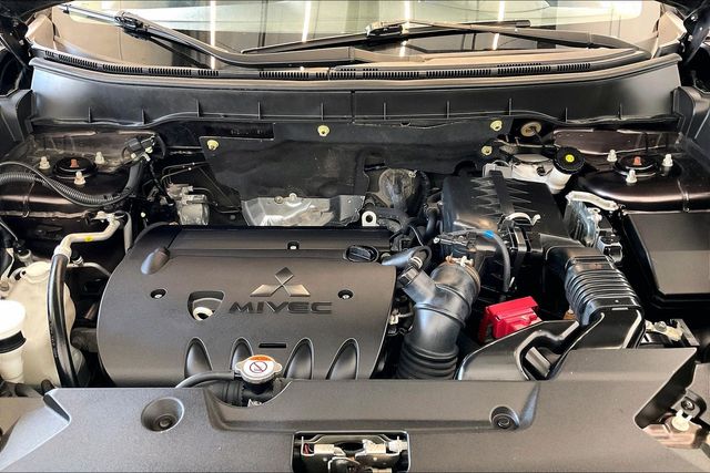 Thumbnail: 2021 Mitsubishi Outlander Sport - 9